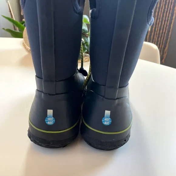 • Bogs Navy Blue Arcata Lace Up Snow Boots •