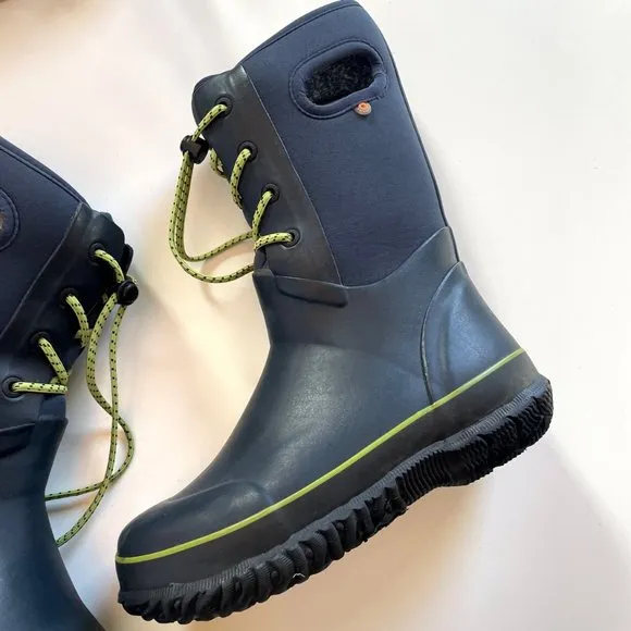 • Bogs Navy Blue Arcata Lace Up Snow Boots •