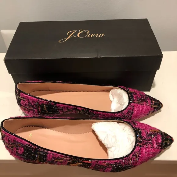 ⭐️ J. Crew Pointed-toe flats in tweed