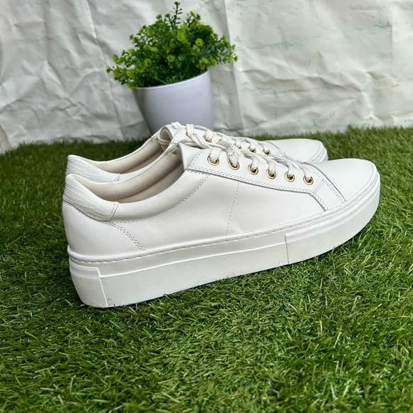 - VAGABONDZOE PLATFORM SNEAKERS size 40 US 10 NEW $140White leather