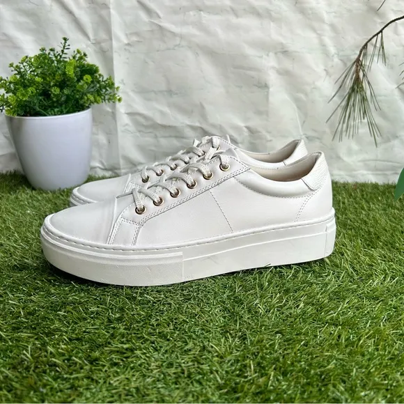 - VAGABONDZOE PLATFORM SNEAKERS size 40 US 10 NEW $140White leather