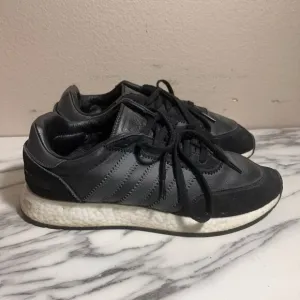adidas Iniki Runner Vista Black Leather Sneakers Skate Chunky Y2K Style Sz 10.5
