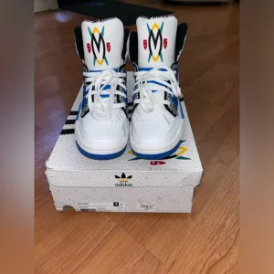 Adidas Mutumbo Royal Hi-Top Sneakers size 10.5
