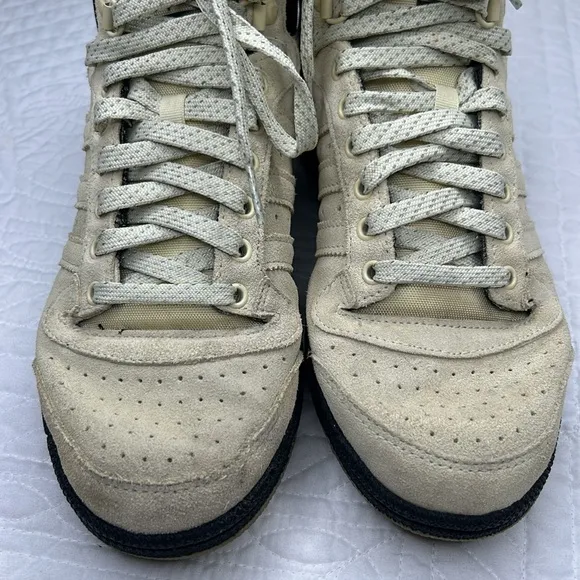 Adidas Originals •7.5• Men’s Top Ten High Top Sand Suede Sneakers