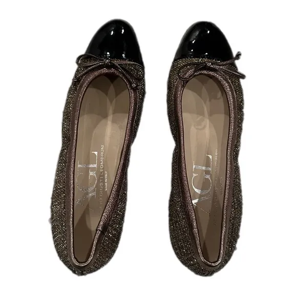 AGL Ballet gold and black flats