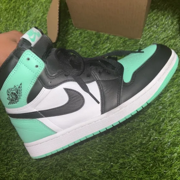 Air Jordan 1 High-Top Sneakers in Black and Mint
