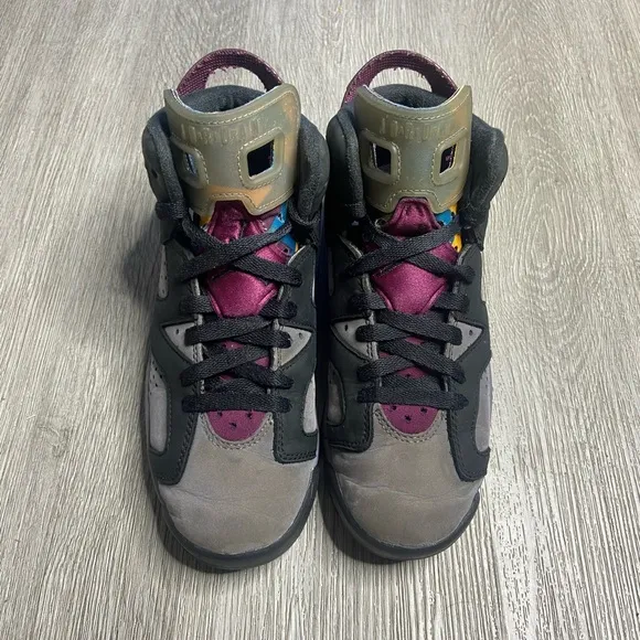 Air Jordan 6 Retro Bordeaux GS Unisex Shoe Size 3.5Y Gray 384665-063 Preowned