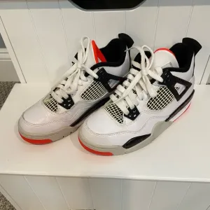 Air Jordan boy’s high top sneakers