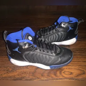 Air Jordan Vintage Hi-Top Sneakers size 7