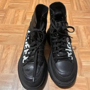Alexander McQueen Black High-Top Sneakers GC