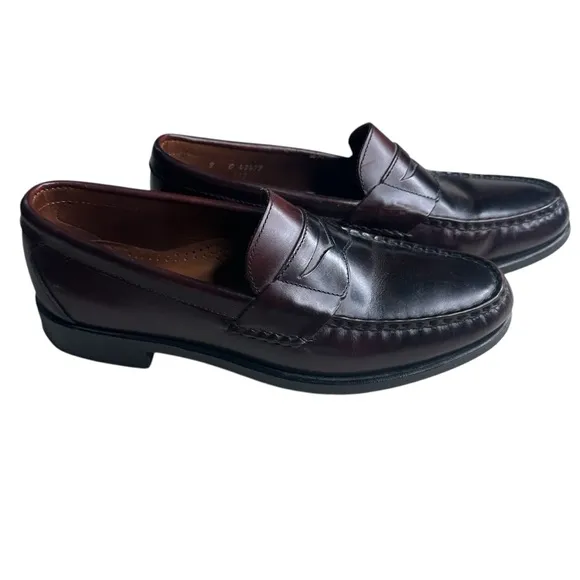 Allen Edmonds Walden Loafers. Size 9
