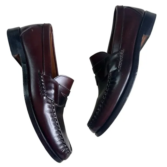 Allen Edmonds Walden Loafers. Size 9