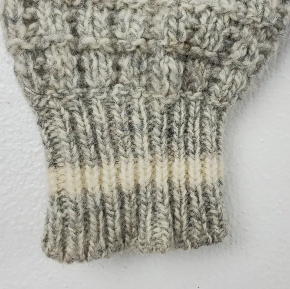 Alps Beige Sweater Waffle Knit Pullover Felted Flower Detail Collar Size Large