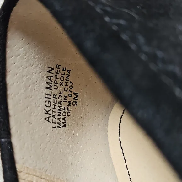 Anne Klein Gilman Suede Loafers Sz 9 NEW
