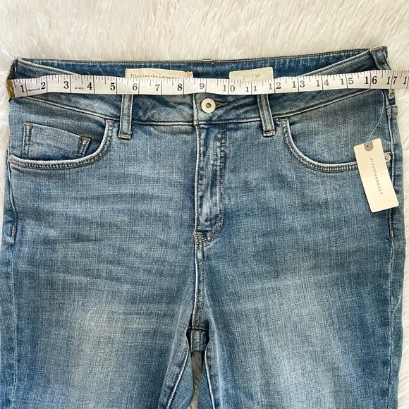 Anthro Pilcro High rise Embroidered Tiered cha cha flounce Lace Jean size 30 NWT