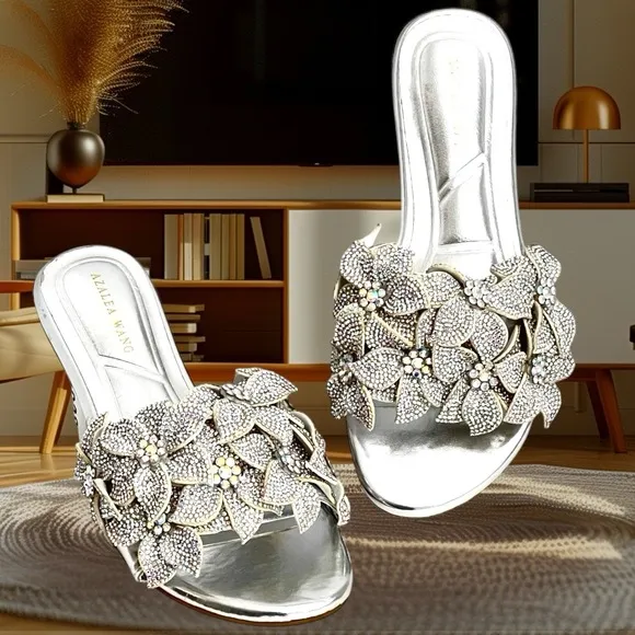 Azalea Wang Paisley Silver Size 7.5 Flashy Floral Flat Slide Sandals W FLAW