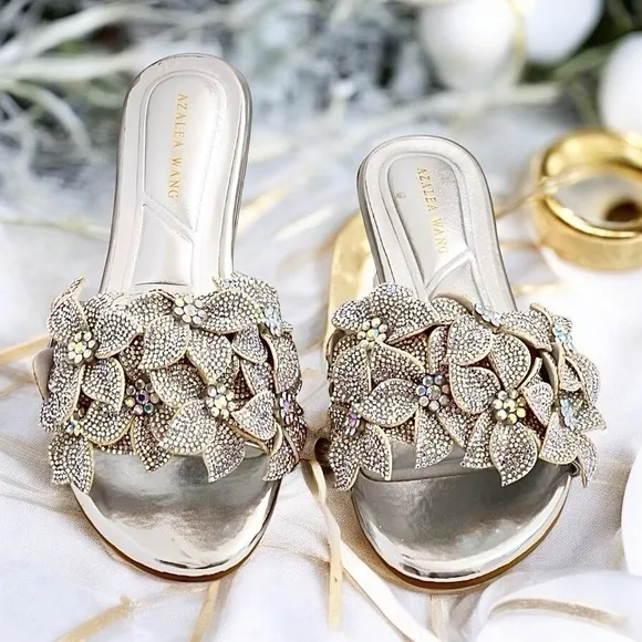 Azalea Wang Paisley Silver Size 7.5 Flashy Floral Flat Slide Sandals W FLAW