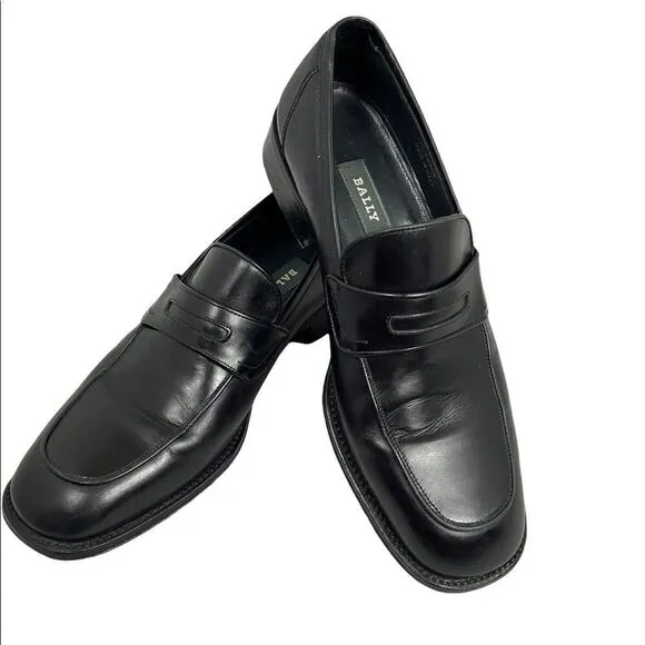 Bally Black Leather Penny Loafer Like New Condition Made in Italy Size 8