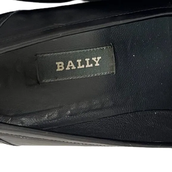 Bally Black Leather Penny Loafer Like New Condition Made in Italy Size 8
