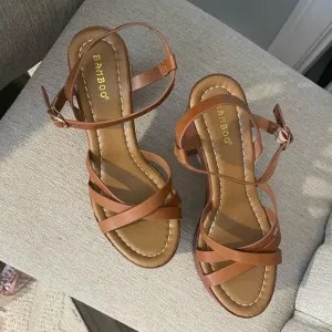 Bamboo Platform Strappy Tan Sandals