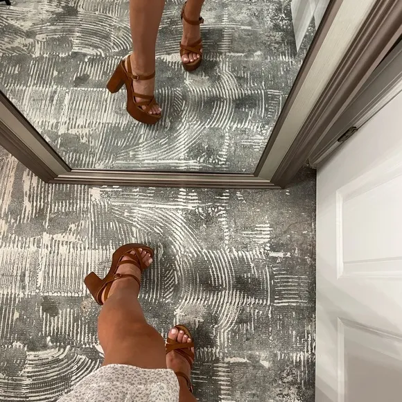 Bamboo Platform Strappy Tan Sandals