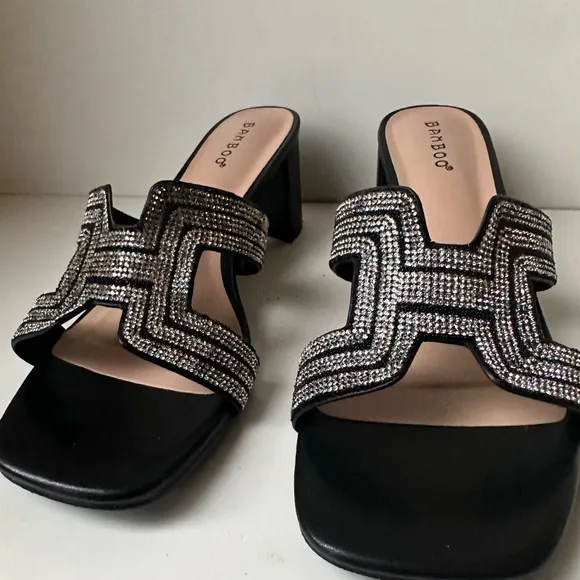 BAMBOO women’s black leather flat slide rhinestone sandals Heels Size:9