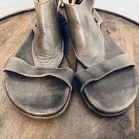 Bed Stu Leather Soto Distressed Flat Back-Zip Sandals Women's Size 8