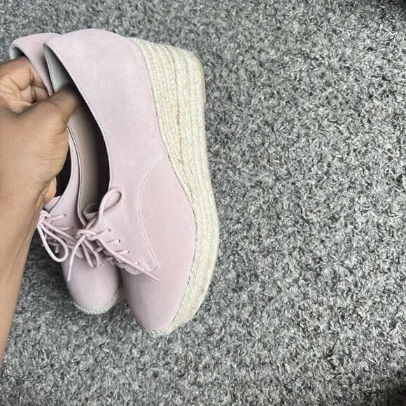 Bettye Muller Espadrilles Wedge Oxford Shoe Lace Up Pink Suede Size 7.5 M
