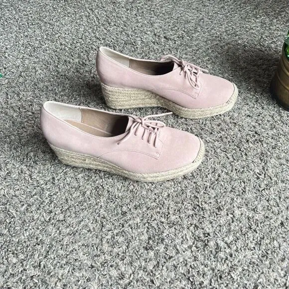 Bettye Muller Espadrilles Wedge Oxford Shoe Lace Up Pink Suede Size 7.5 M
