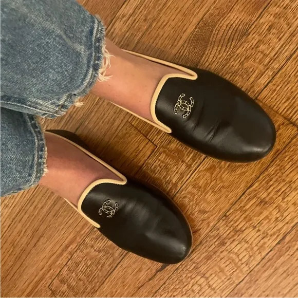 Black &amp; Tan Classic Chanel Logo Leather Loafers