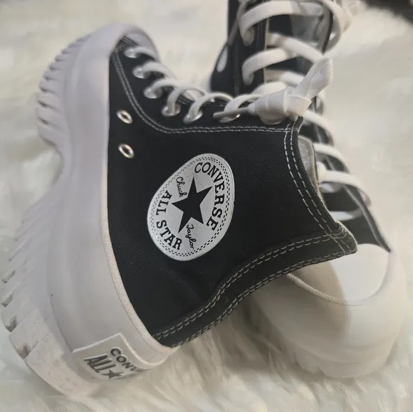 Black and White Converse Chuck Taylor All Star High Top Platform size M/5 &amp; W/7