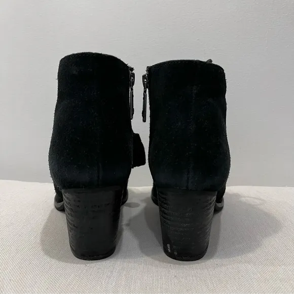 Blondo Waterproof Black Suede Leather Tassel Tie Ankle Stack Heel Lace Up Boots