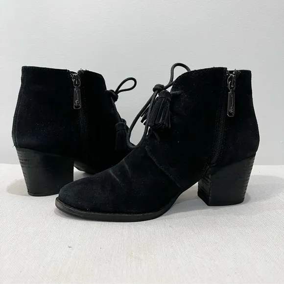 Blondo Waterproof Black Suede Leather Tassel Tie Ankle Stack Heel Lace Up Boots
