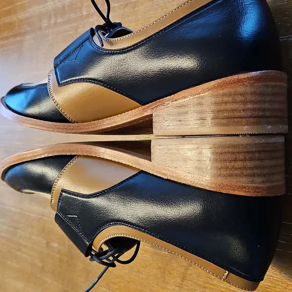 Blue and Tan Flats with Sleek Design