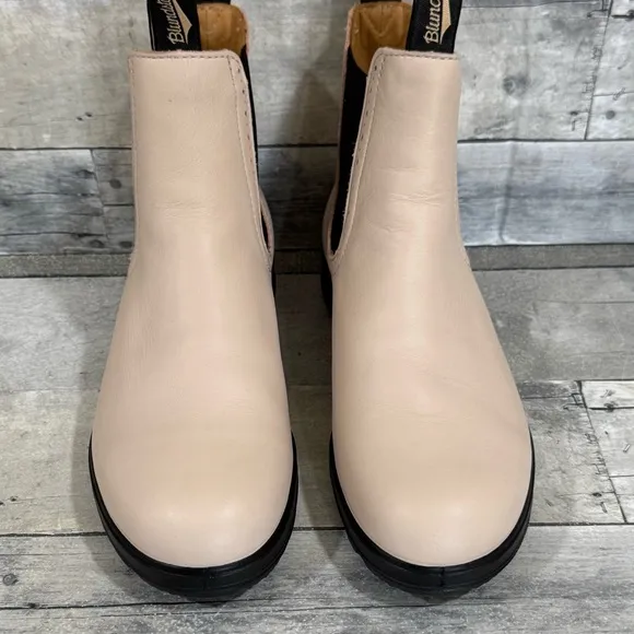 BLUNDSTONE Water Resistant Chelsea Boot  - Pearl - 9.US / 6AU