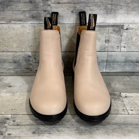 BLUNDSTONE Water Resistant Chelsea Boot  - Pearl - 9.US / 6AU