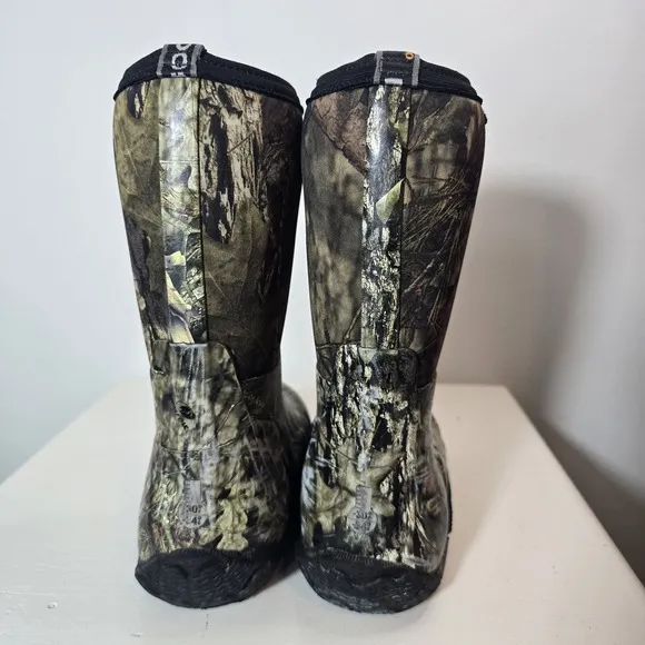 Bogs Camo Waterproof Winter Boots Youth Size 3