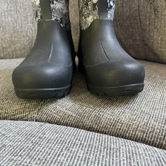 Bogs snow rain mud boots boys youth size 2