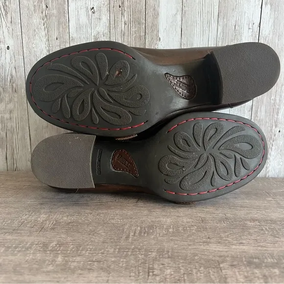 Born Classic Brown Heeled Loafers for Women 7