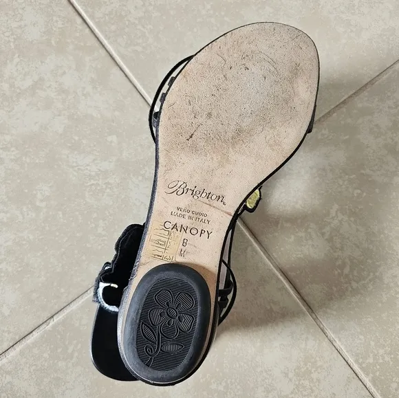 Brighton leather black canopy embroidered flowers strappy flat sandals Size 8