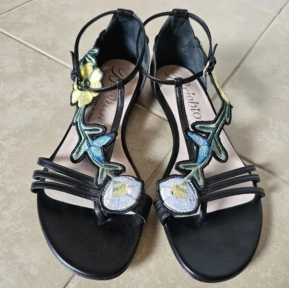 Brighton leather black canopy embroidered flowers strappy flat sandals Size 8