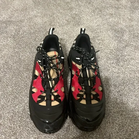 Burberry Arthur’s vintage check chunky sneakers