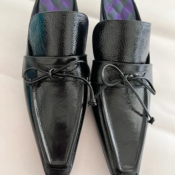 Burberry Black Loafers with Modern Square-Toe Design