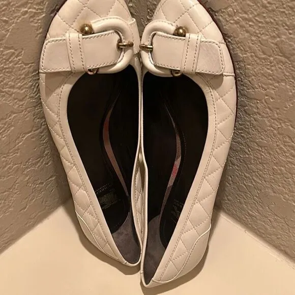 Burberry Women's 39.5 Quilted Leather Ballet Flats Cream White Buckle Toe Preppy