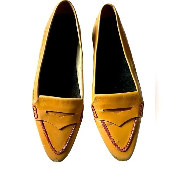 Butter Leather TOD'S flats pointed toe loafers size 8