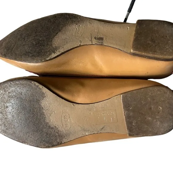 Butter Leather TOD'S flats pointed toe loafers size 8