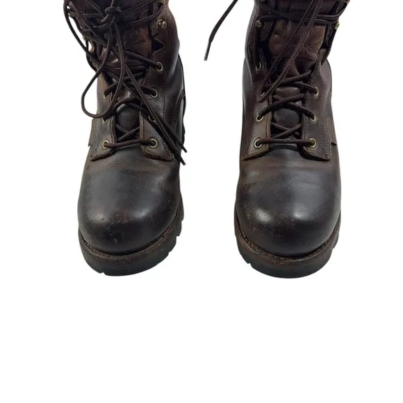 Carhartt  3933 Waterproof Insulated 8 inch Logger Boots size 9.5D