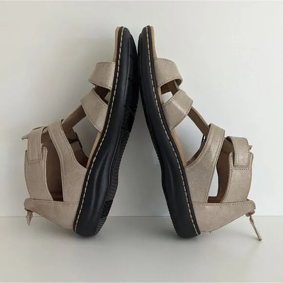Clarks Metallic Tan Strappy Buckle Faux Leather Sandals Women's 9.5