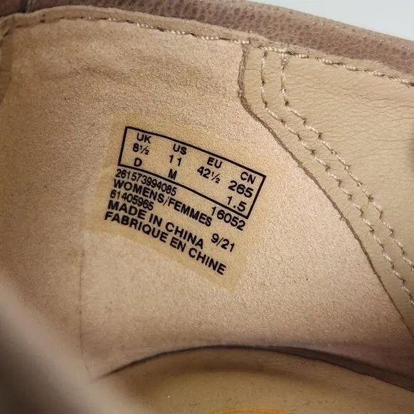 Clarks New Pure Easy Sand Leather Slip On Loafers Size 11M