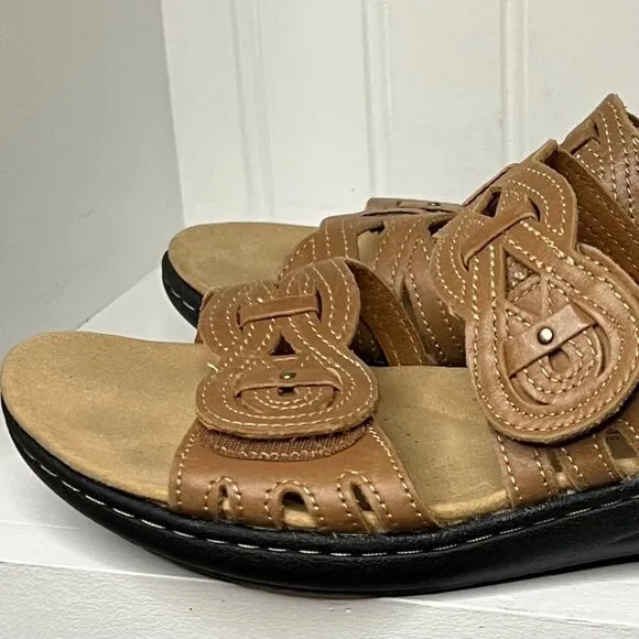 Clarks Womens Lauriean Dust Brown Sandals Size 10